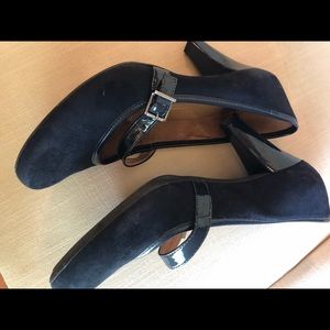 Nurture Olivia Navy Suede Mary Jane shoes, size 7.5 M with 3” heel, Worn once.